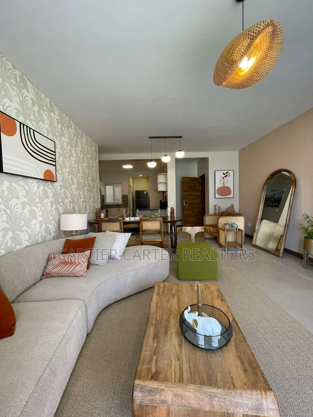 2bdrm Apartment in Gateway Mall Area for sale