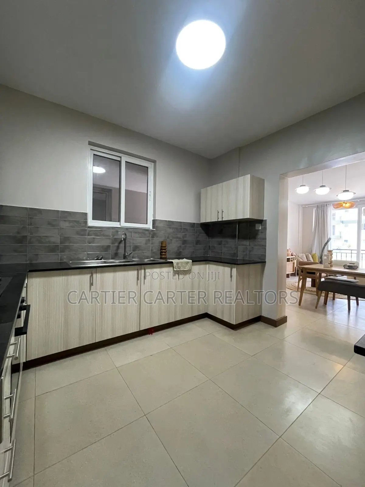 2bdrm Apartment in Gateway Mall Area for sale