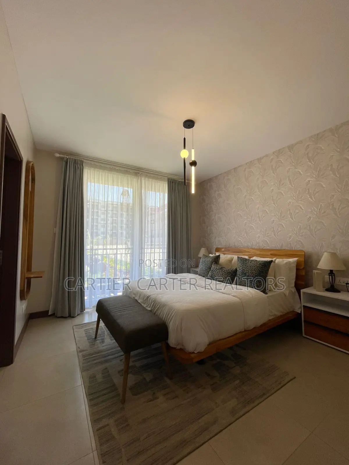2bdrm Apartment in Gateway Mall Area for sale