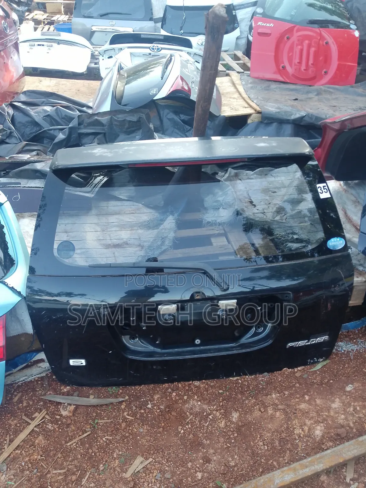 Toyota Fielder X-Japan Boot