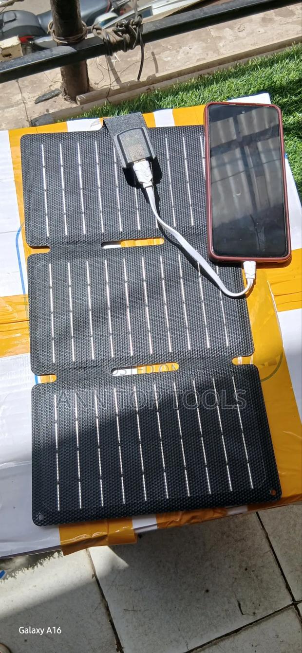 12 Watts Foldable Portable Solar - thumbnail 2