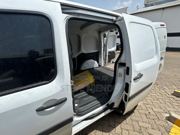 Renault Master 2019 White - thumbnail 7