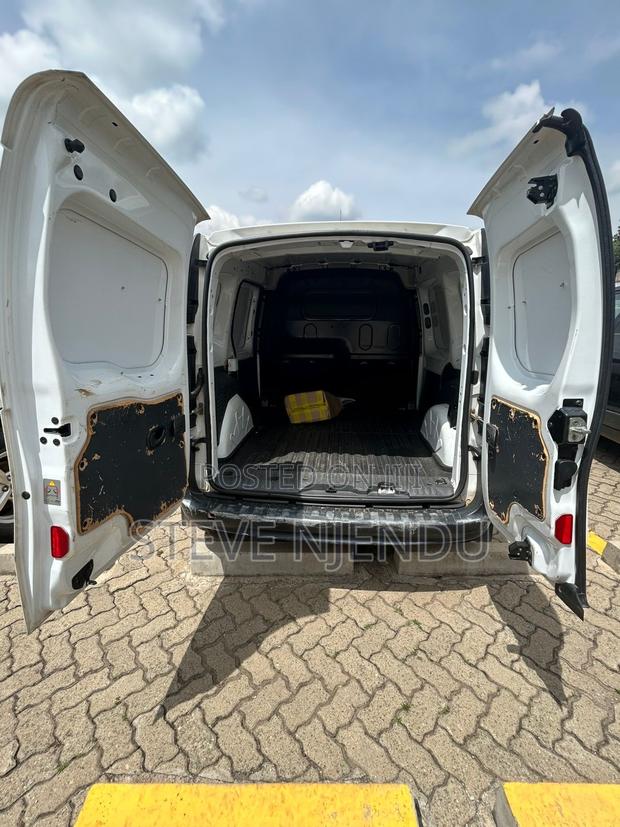 Renault Master 2019 White - thumbnail 8