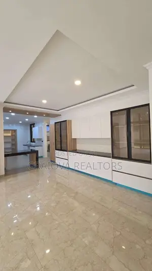 8bdrm Duplex in Spring Valley for sale