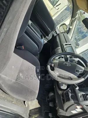 Toyota HiAce 2019 Black