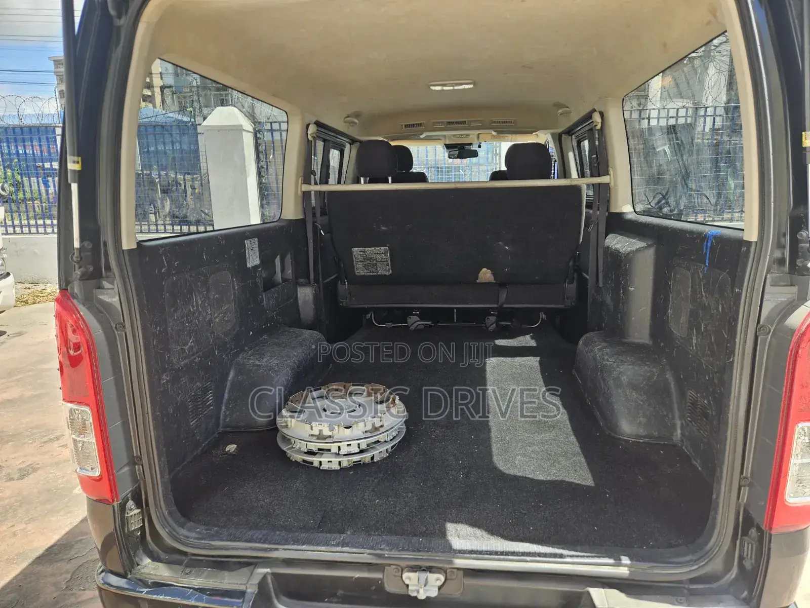 Toyota HiAce 2019 Black