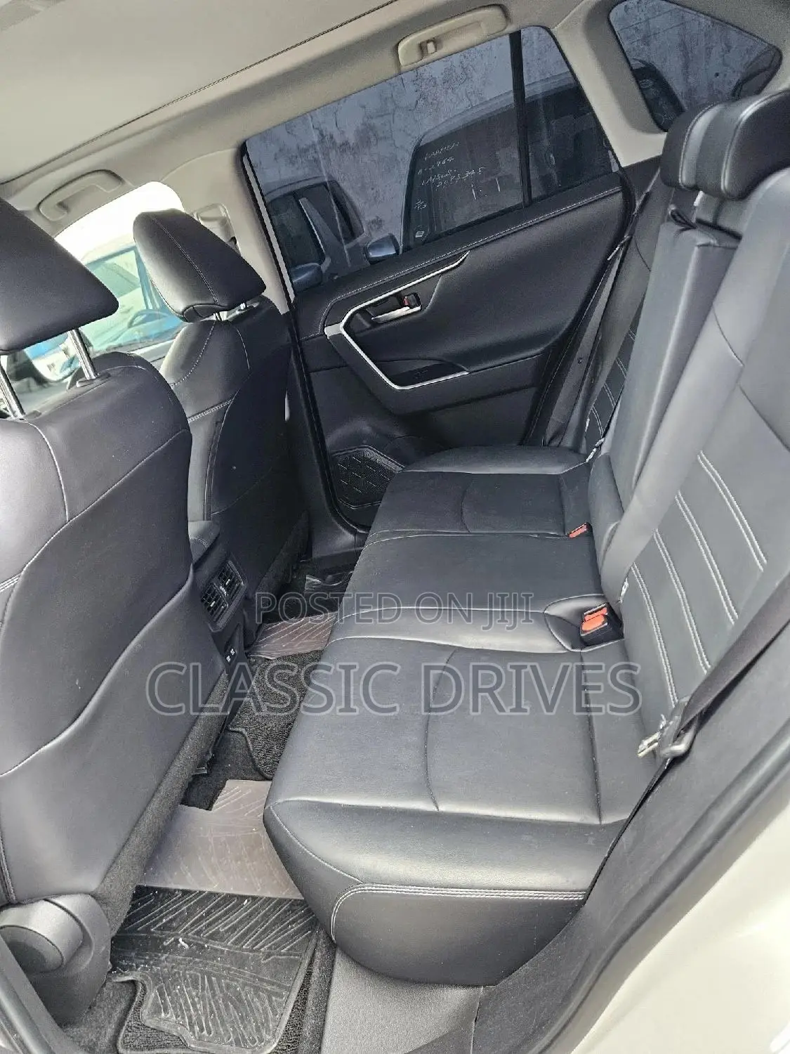 Toyota RAV4 2020 White