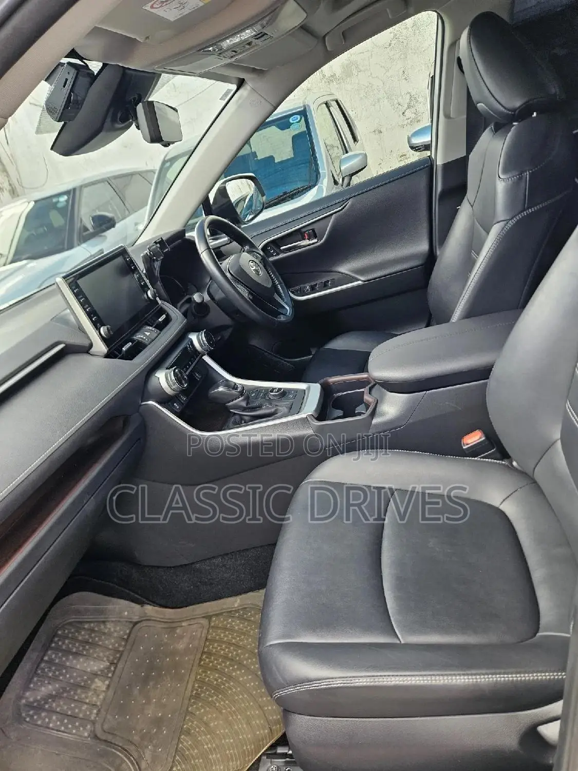 Toyota RAV4 2020 White