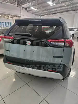 Toyota RAV4 2019 Green
