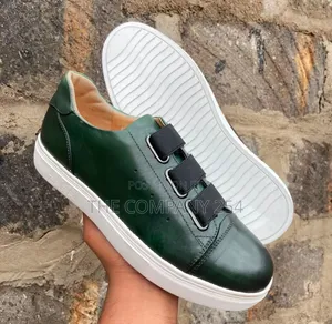 Quality Leather Casual Men Designer Shoes Available