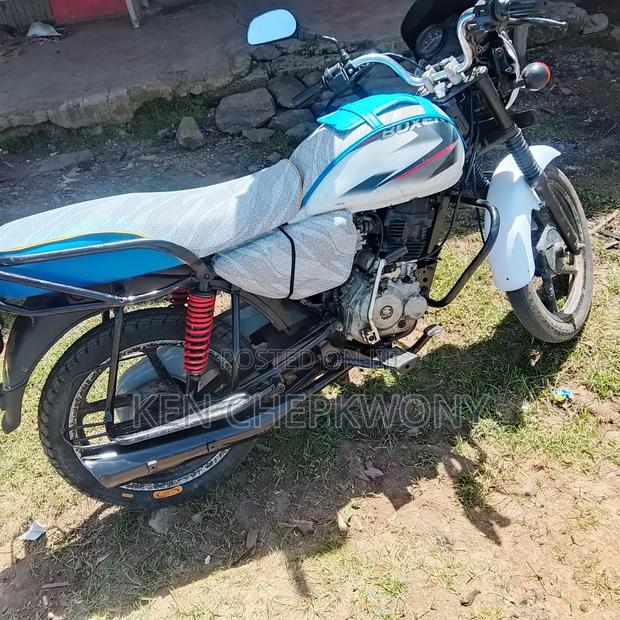 Bajaj Boxer 2019 White - thumbnail 2