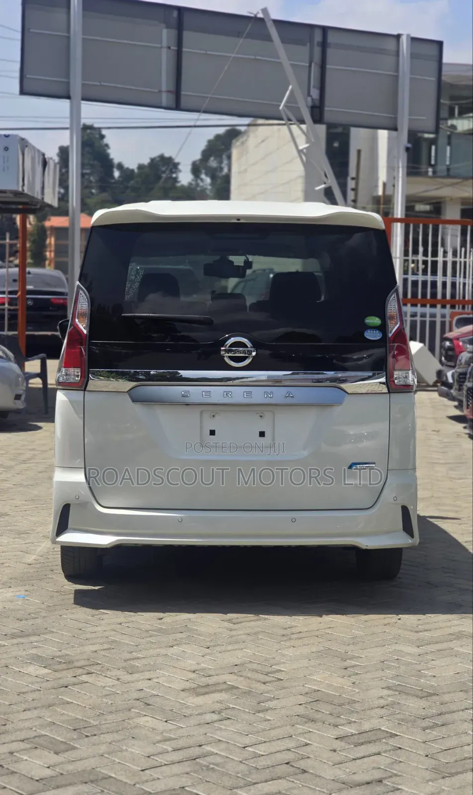 Nissan Serena 2019 White