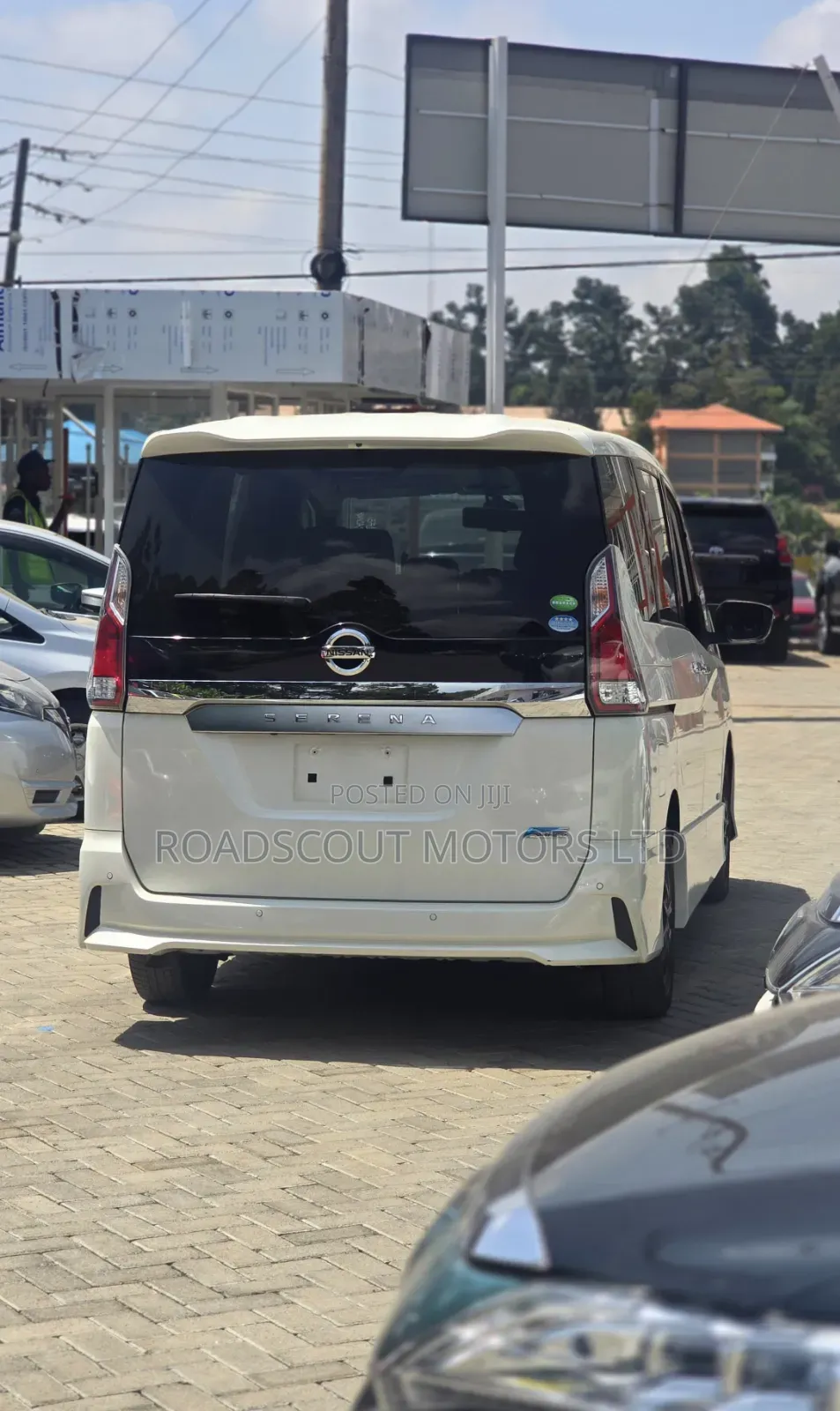 Nissan Serena 2019 White