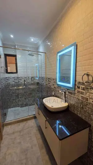 8bdrm Duplex in Spring Valley for sale