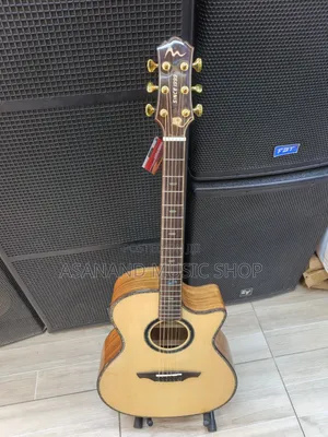 Spread Music Semi Acoustic Guitar – Natural Finish
