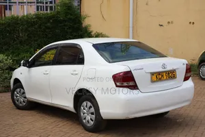 Toyota Axio 2009 White