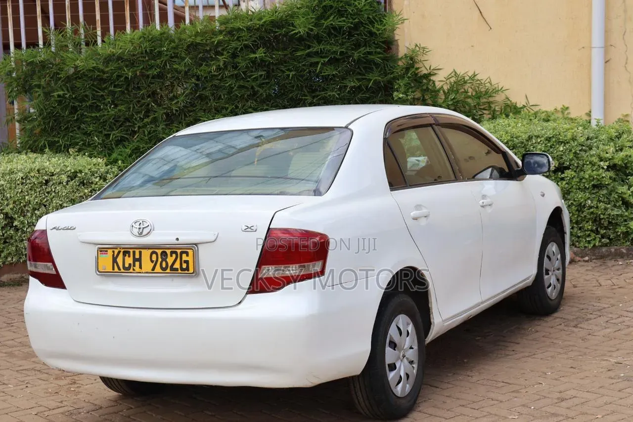 Toyota Axio 2009 White