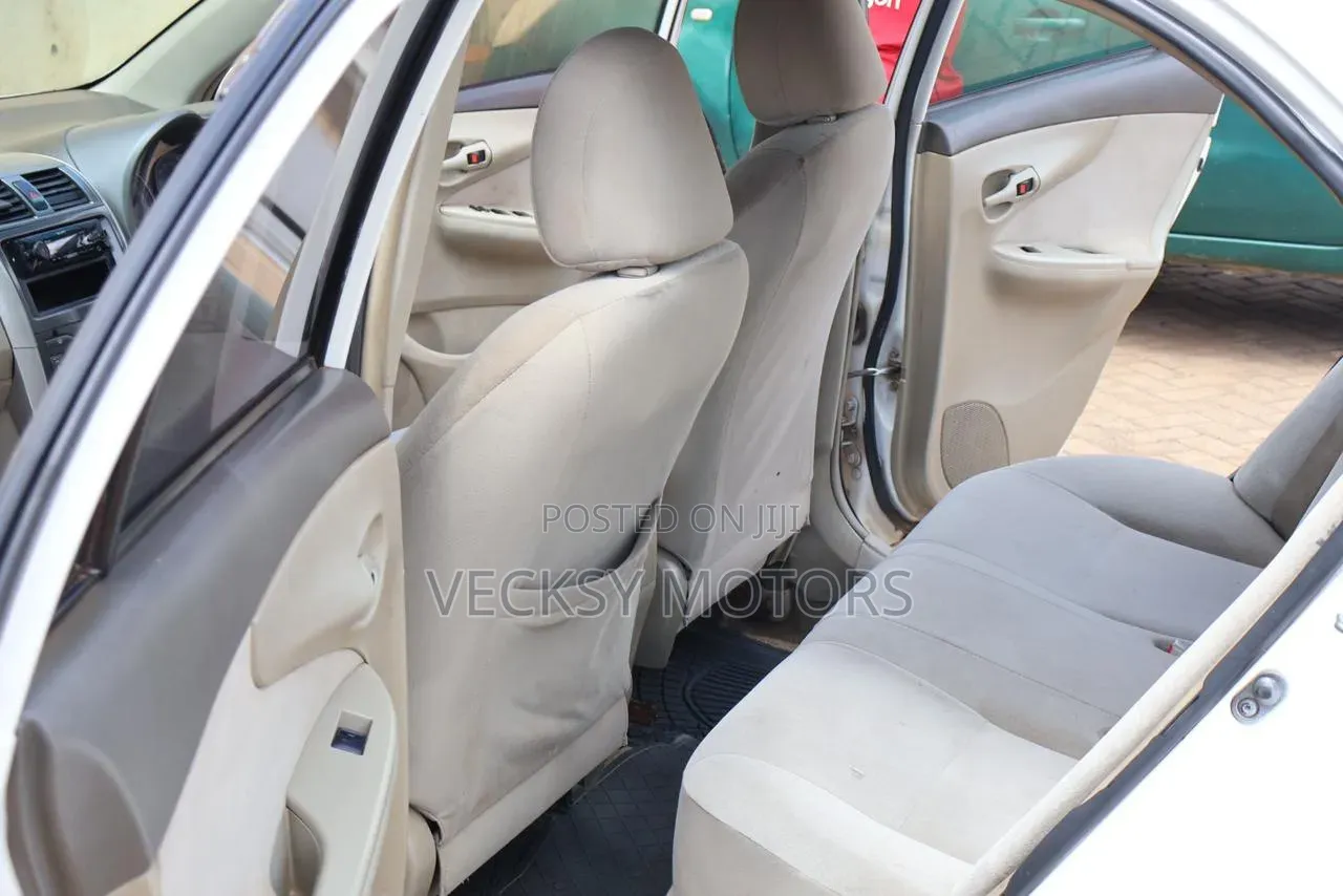 Toyota Axio 2009 White