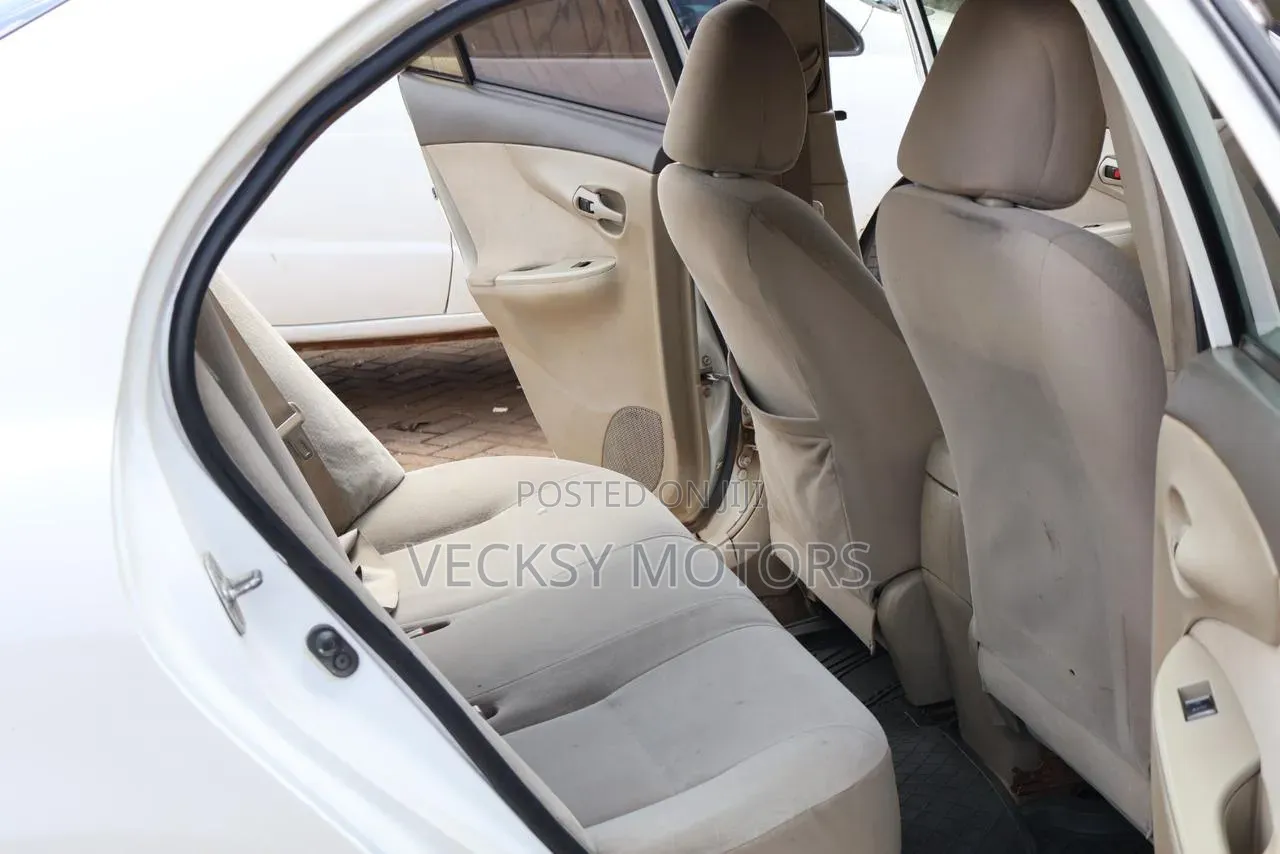 Toyota Axio 2009 White