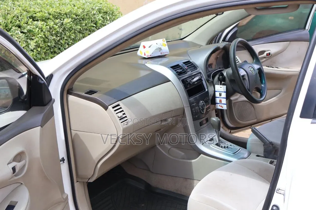 Toyota Axio 2009 White