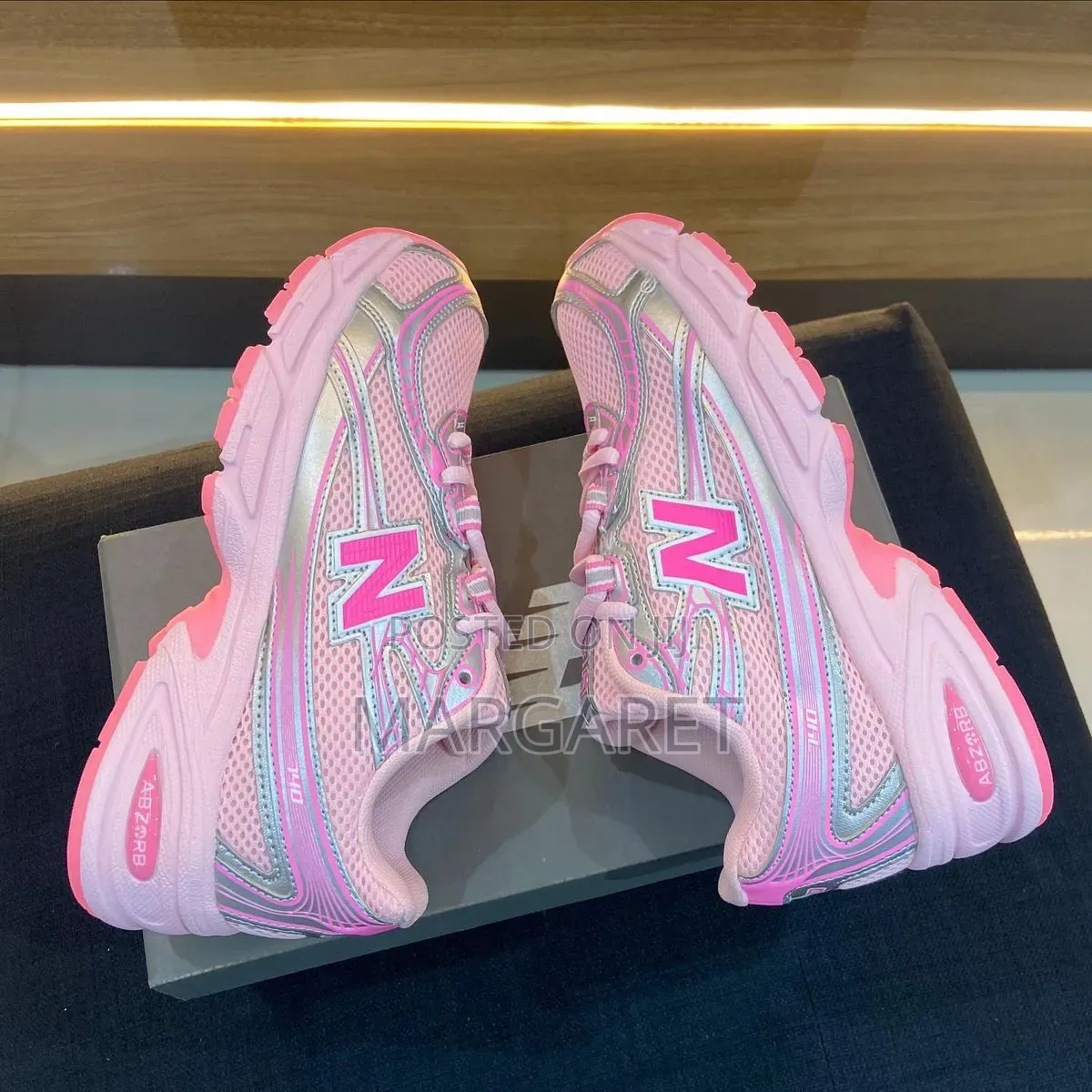 New Balance 740