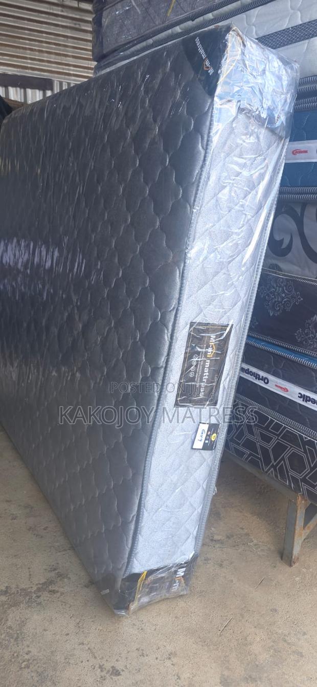 Mi-Mi 5x6 9" Spring Mattress