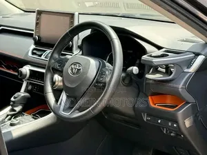 Toyota RAV4 Adventure AWD 2020 Green