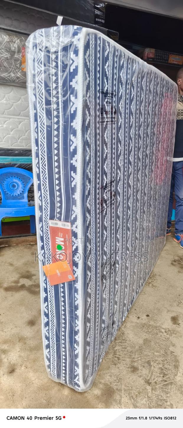 Moko 6x6 8" High Density Mattress