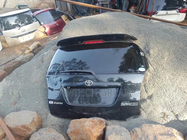 Toyota Spacio X-Japan Boot