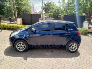 Toyota Vitz 2005 Blue