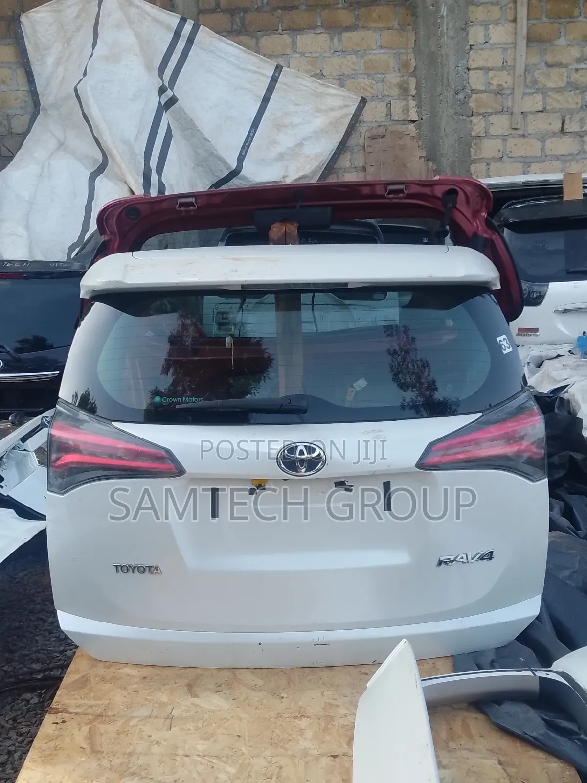 Toyota Rav4 Tail Gate