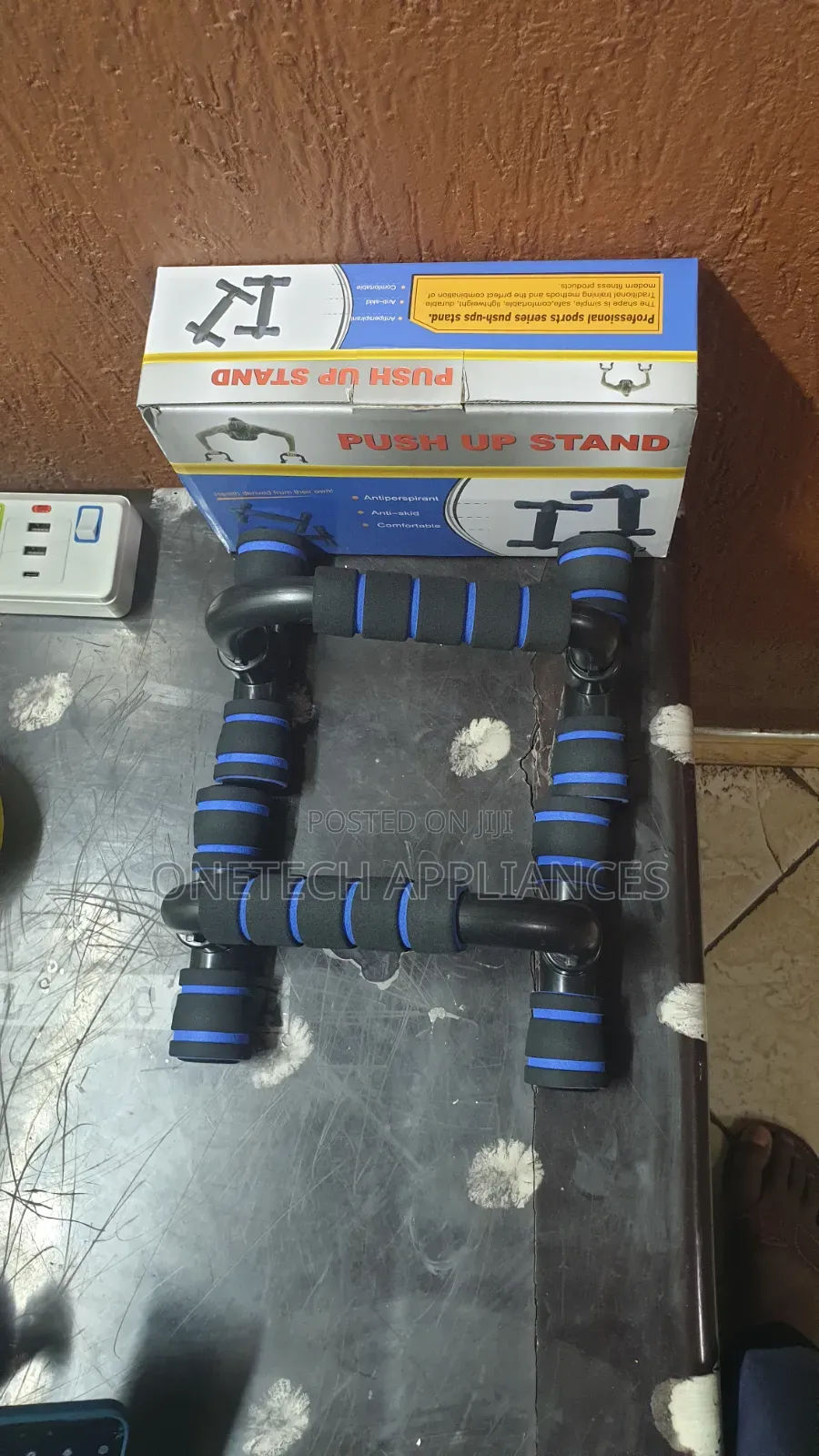 Pushup Bar Stands With Anti-Slip Base Cushioned Grips