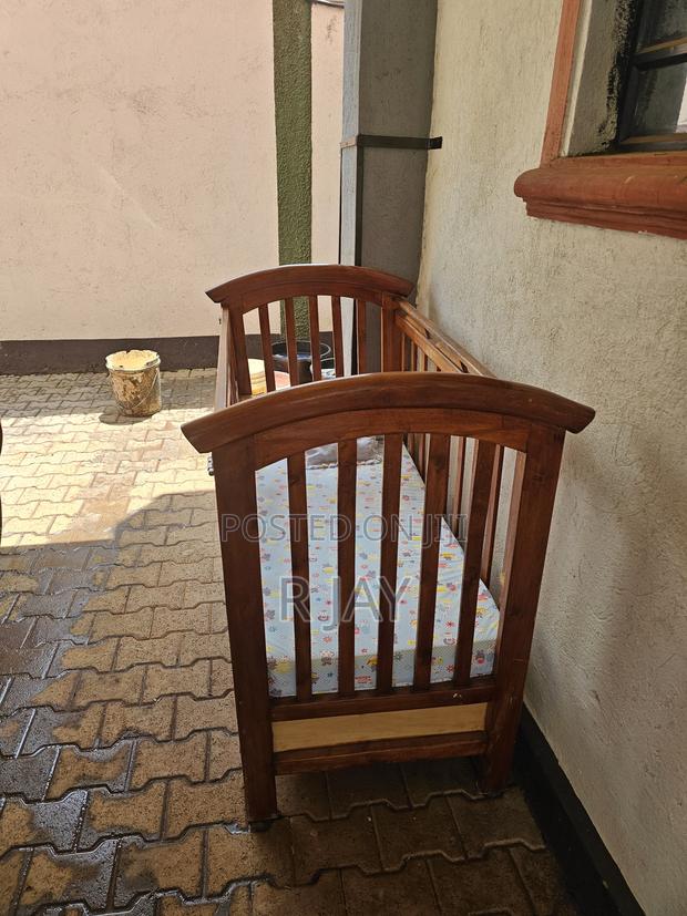 Baby Cot/Cradle/Toddler Bed - thumbnail 2