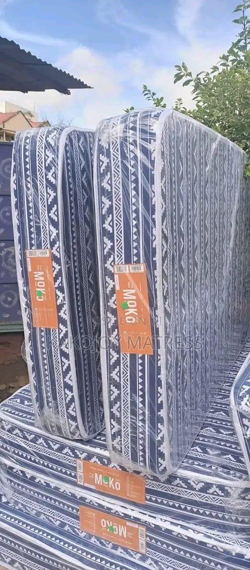 Moko 4x6 8" High Density Mattress