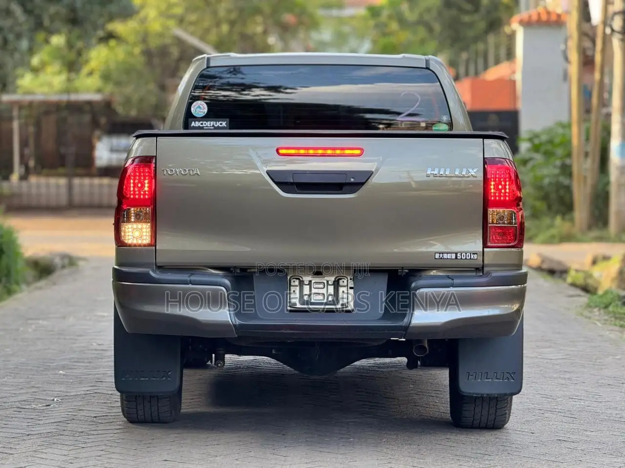 Toyota Hilux 2023 Green