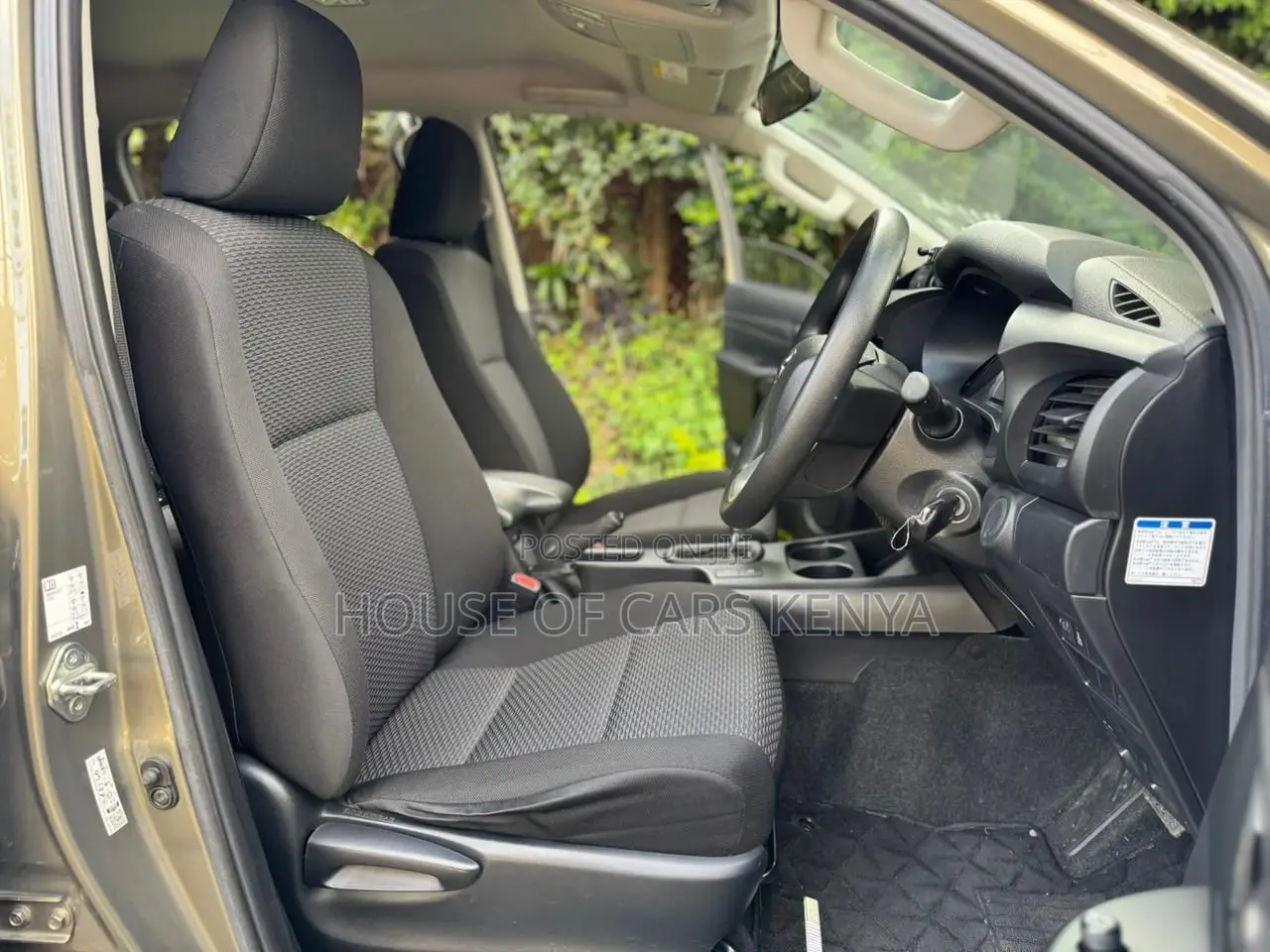 Toyota Hilux 2023 Green