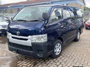 Toyota HiAce 2019 Blue