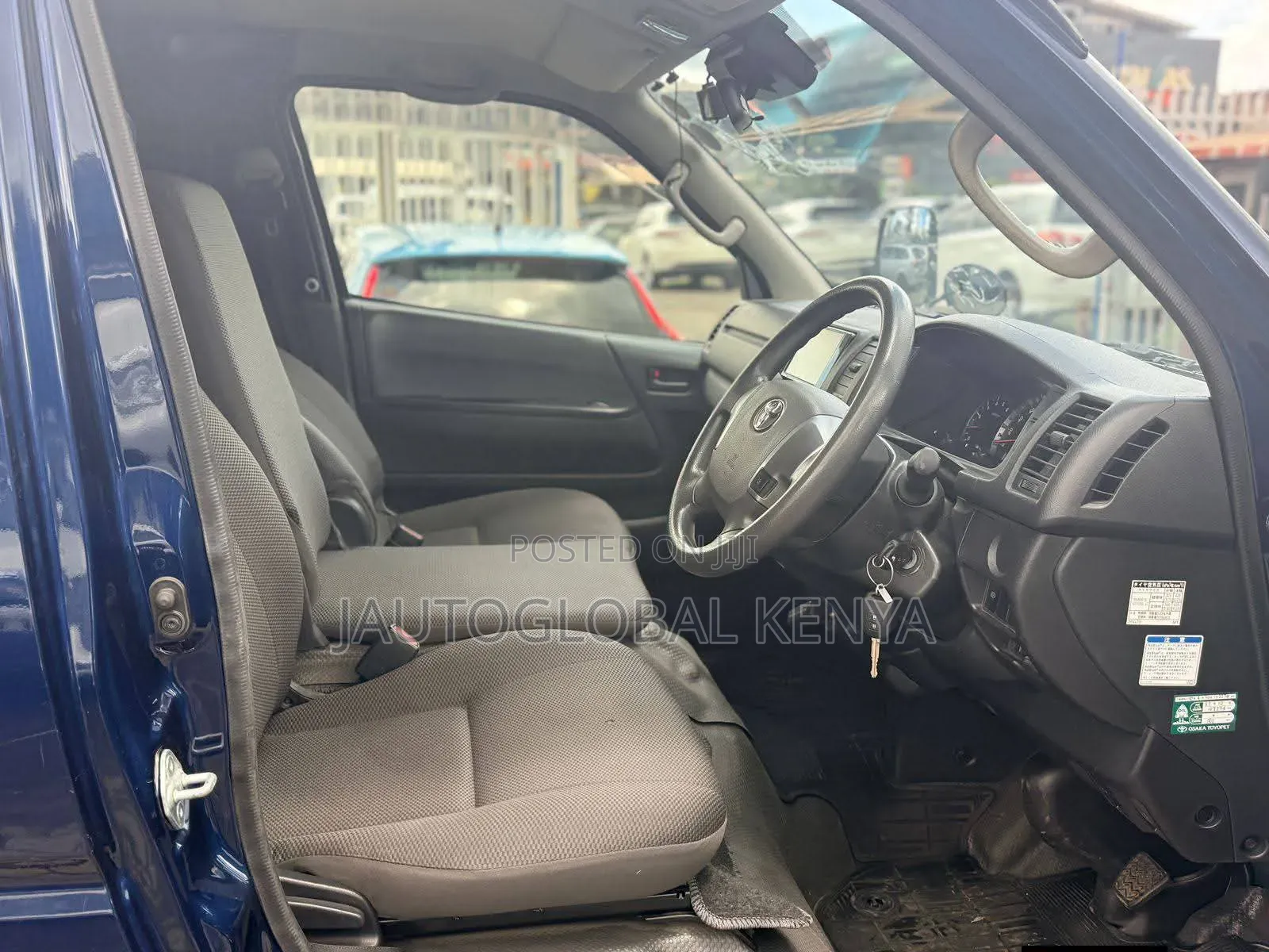 Toyota HiAce 2019 Blue