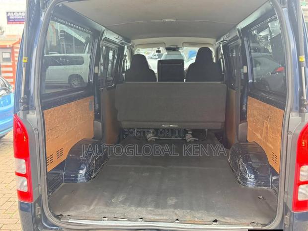 Toyota HiAce 2019 Blue - thumbnail 7