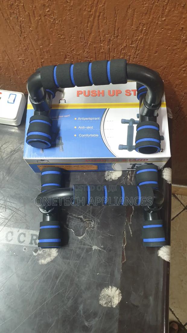Pushup Handle With Cushioned Grip and Sturdy Structure