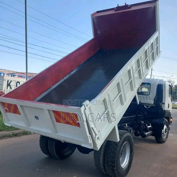 Isuzu FTR Tipper - thumbnail 5