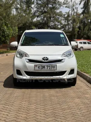Toyota Ractis 2015 White