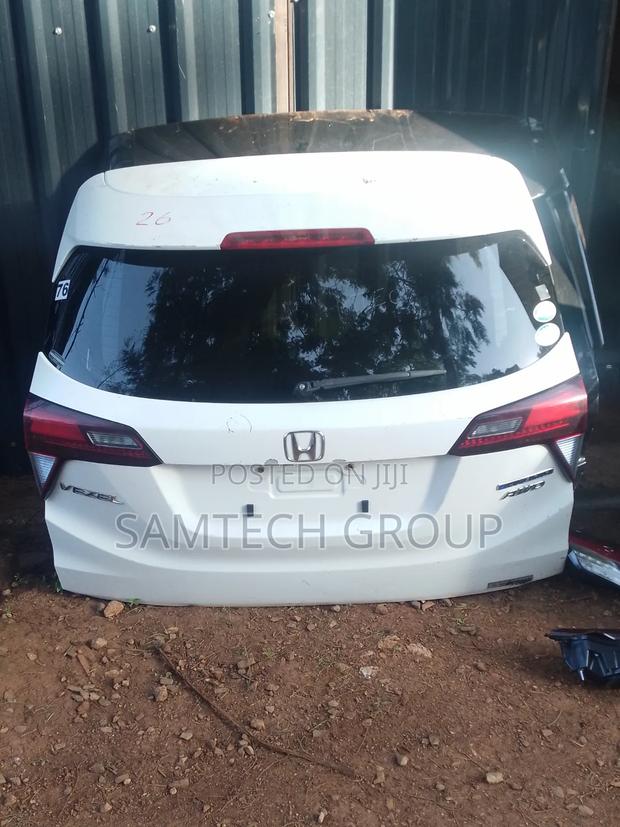 Honda Vezel Tail Gate/Boot - main view