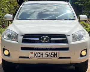Toyota Vanguard 2009 White