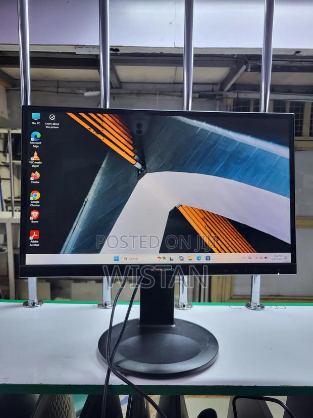 Lenovo 24 Inches
