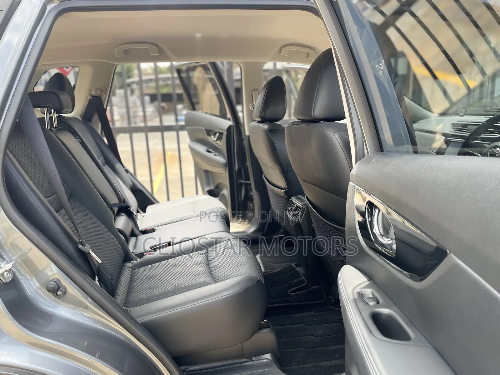 Nissan X-Trail 2.0 Petrol AWD 2019 Gray