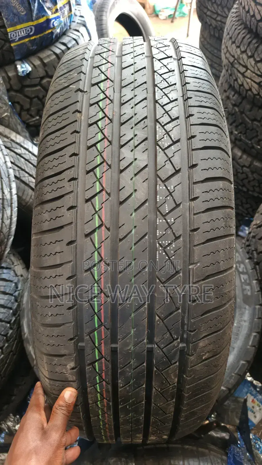 265/65r17 Cf 700 Comforser Tyre