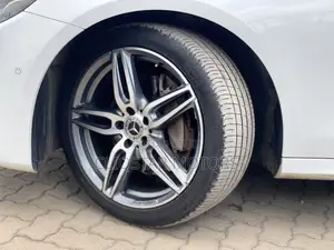 Mercedes-Benz E200 2019 White