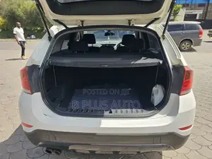 BMW X1 sDrive28i 4dr SUV (2.0L 4cyl Turbo 8A) 2014 White