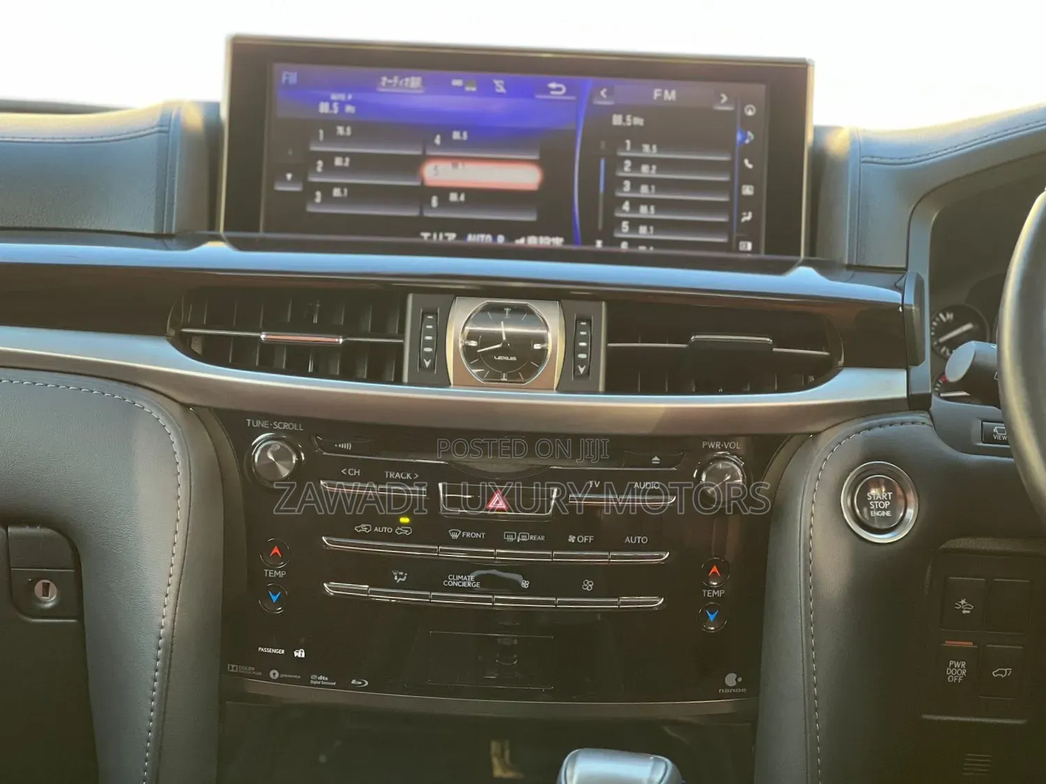 Lexus LX 570 AWD 2019 White